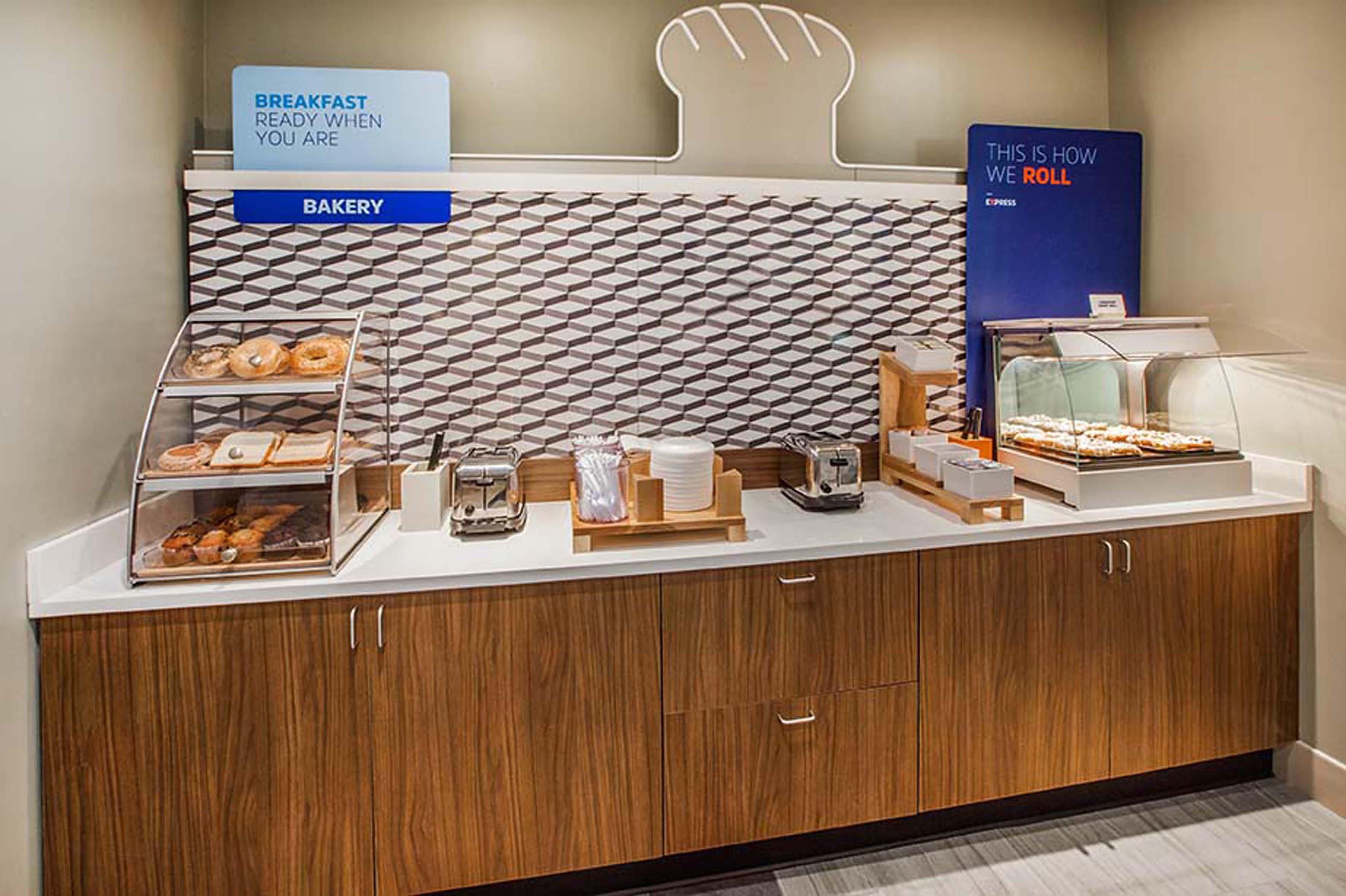 Holiday Inn Express & Suites Warner Robins North West By Ihg Esterno foto